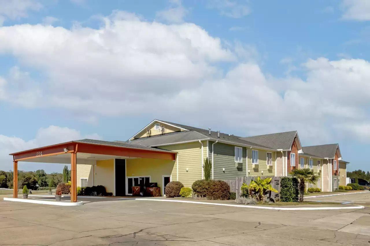 Quality Inn Hamilton Exteriör bild