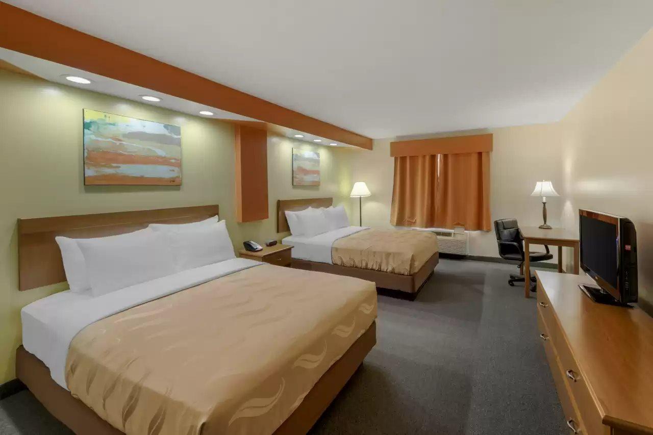 Quality Inn Hamilton Exteriör bild