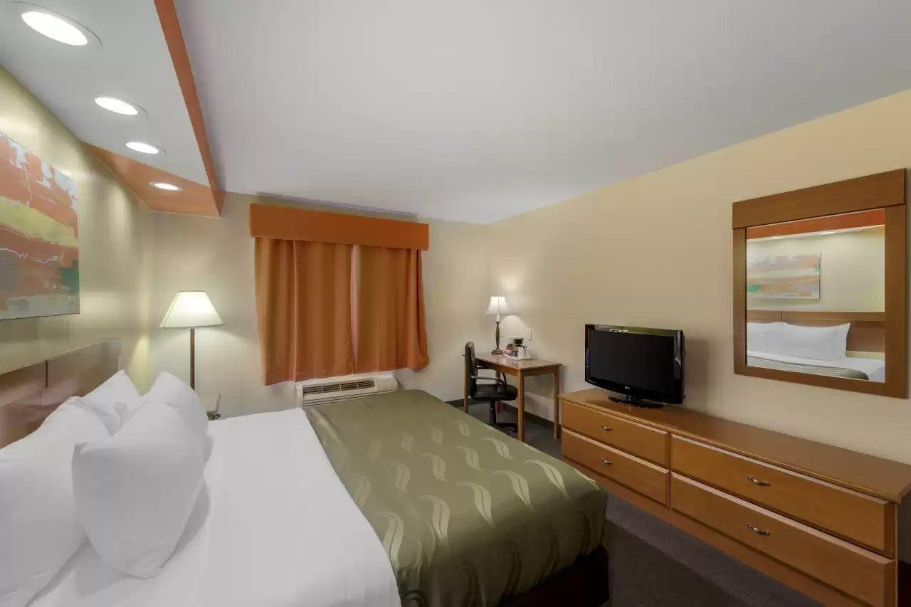 Quality Inn Hamilton Exteriör bild